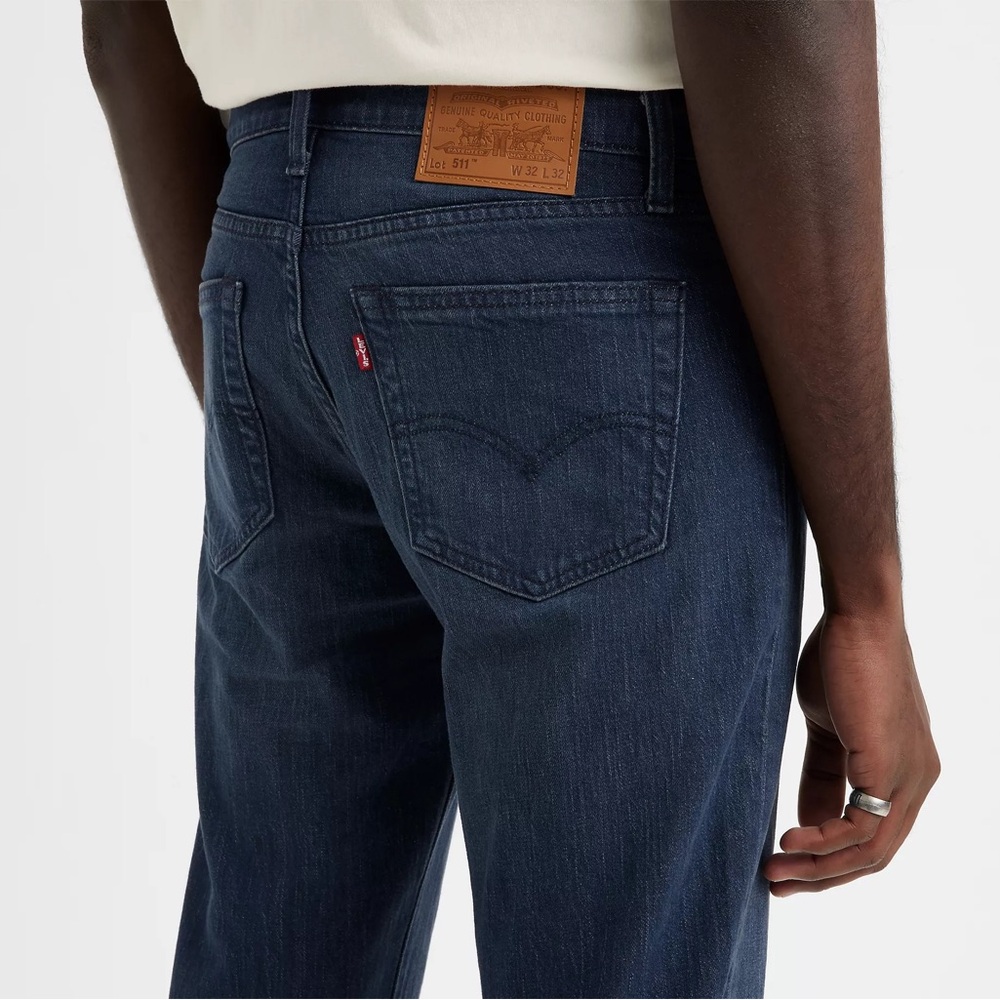 Levi's 511 Slim Fit Stretch Jean's in Dark Blue Men's Size 28X30 - Picture 4 of 9